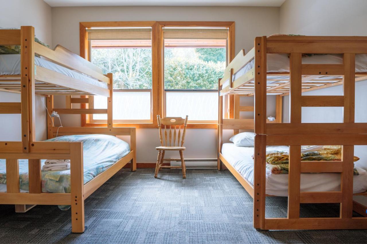 Whalers Guesthouse Тофино Екстериор снимка
