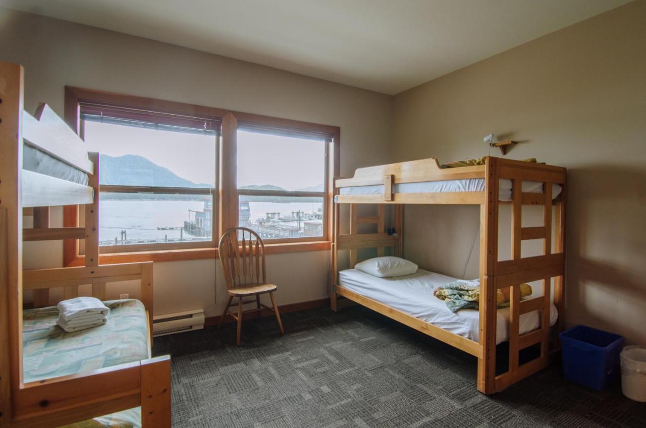 Whalers Guesthouse Тофино Екстериор снимка