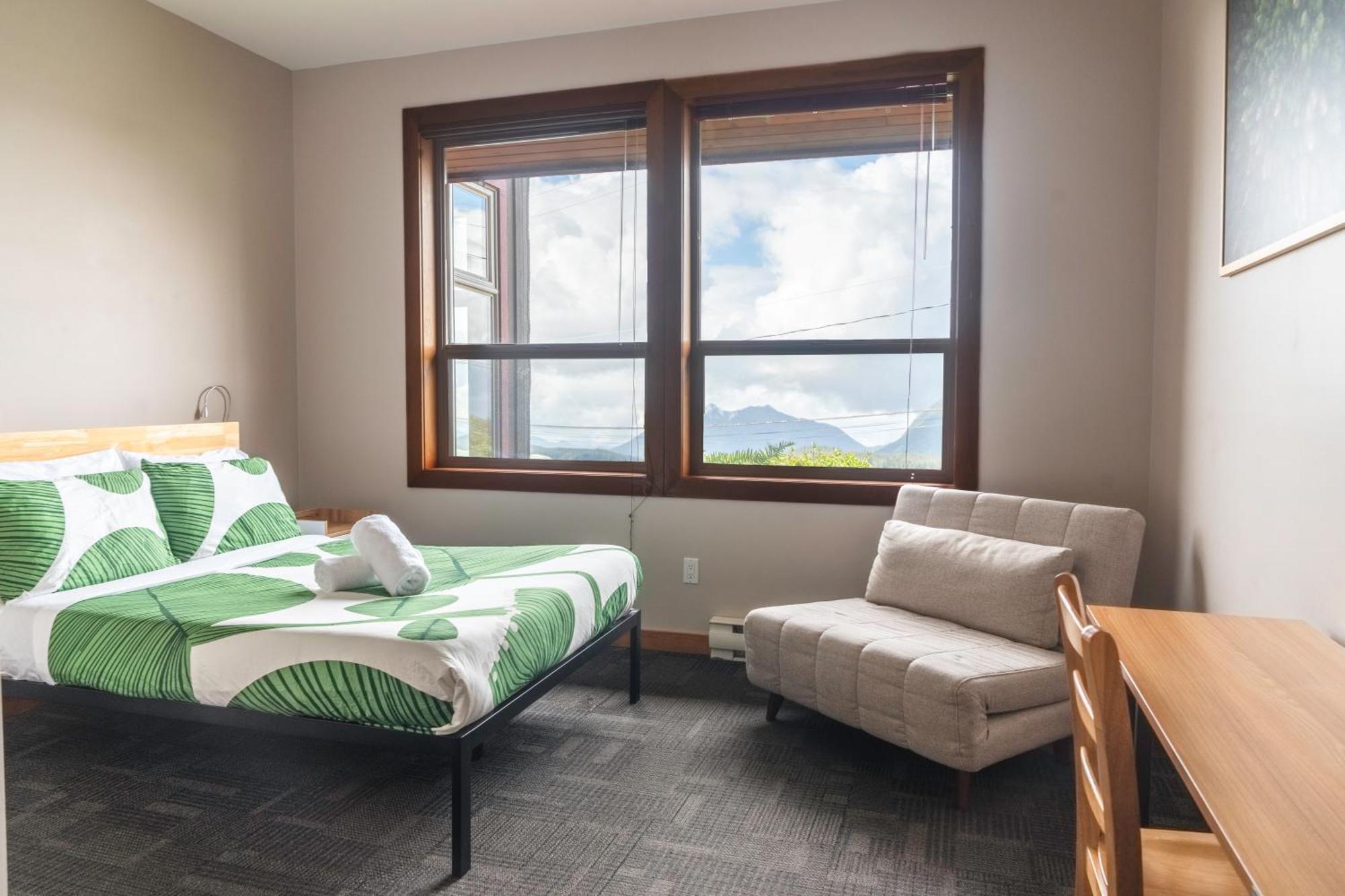 Whalers Guesthouse Тофино Екстериор снимка